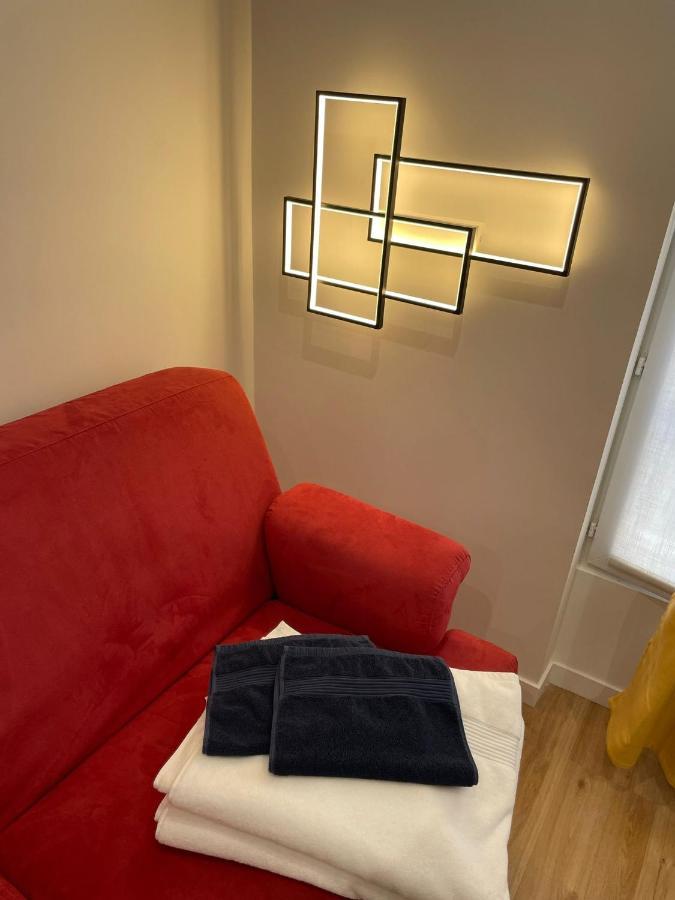 Appartamento Montmartre Cosy Parigi Esterno foto