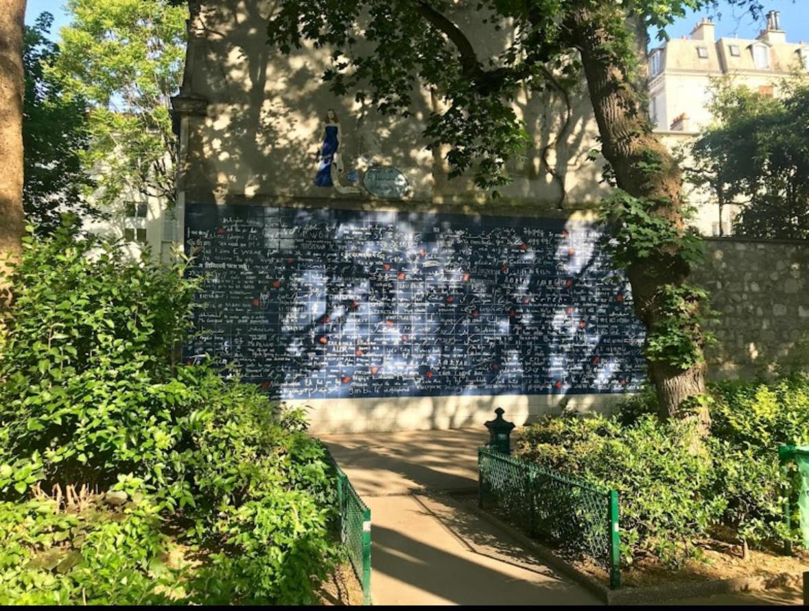 Appartamento Montmartre Cosy Parigi Esterno foto